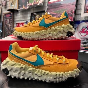 Nike Overbreak SP in Pollen Rise and Neptune Green